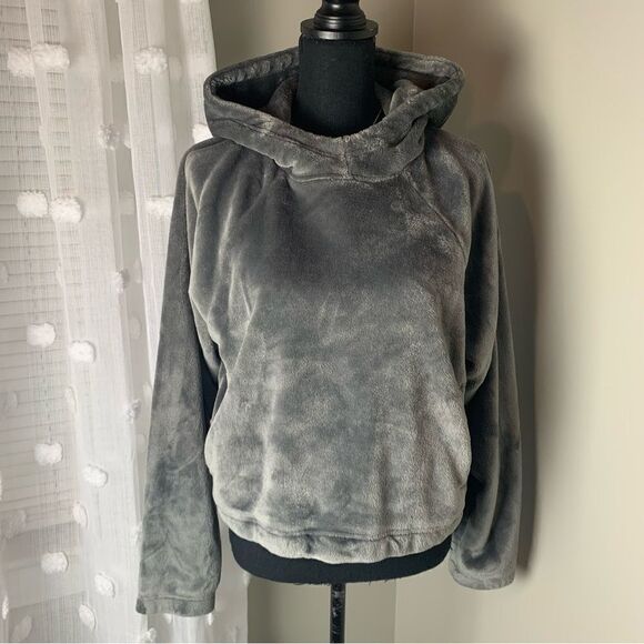 Hollister gray plush pullover fleece hoodie with pockets size medium - Picture 1 of 14